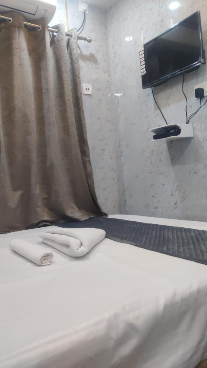 Royal Inn Гувахати Экстерьер фото